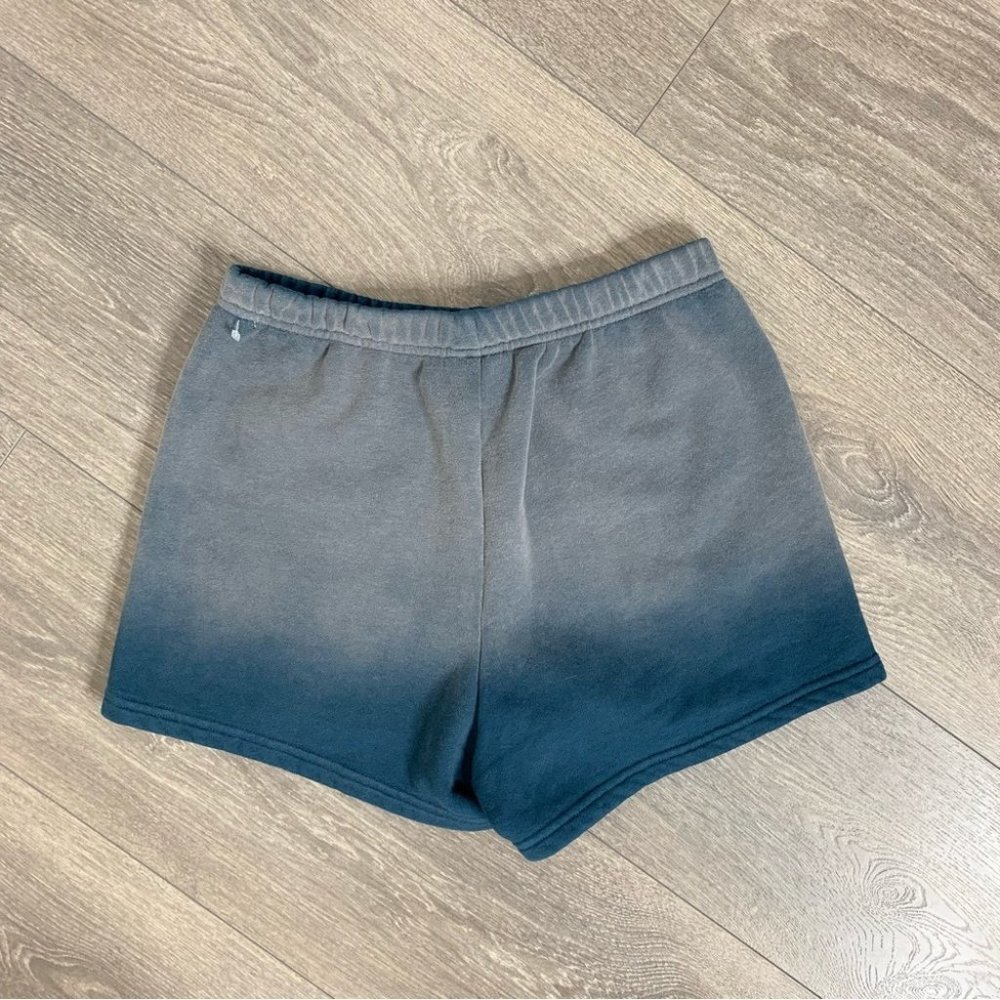 Aritzia TNA Cozy Fleece Perfect High Rise 3” Sweat Shorts Ombre Navy Grey XS - Picture 9 of 15